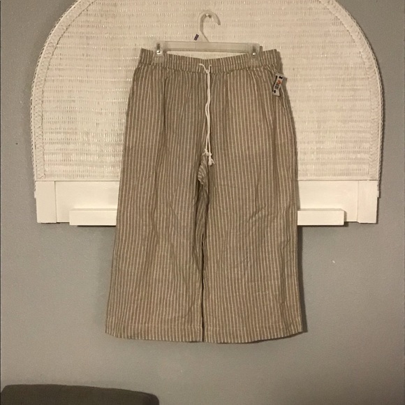 Beach Lunch Lounge Linen Cropped Pants (NW… - Picture 5 of 8